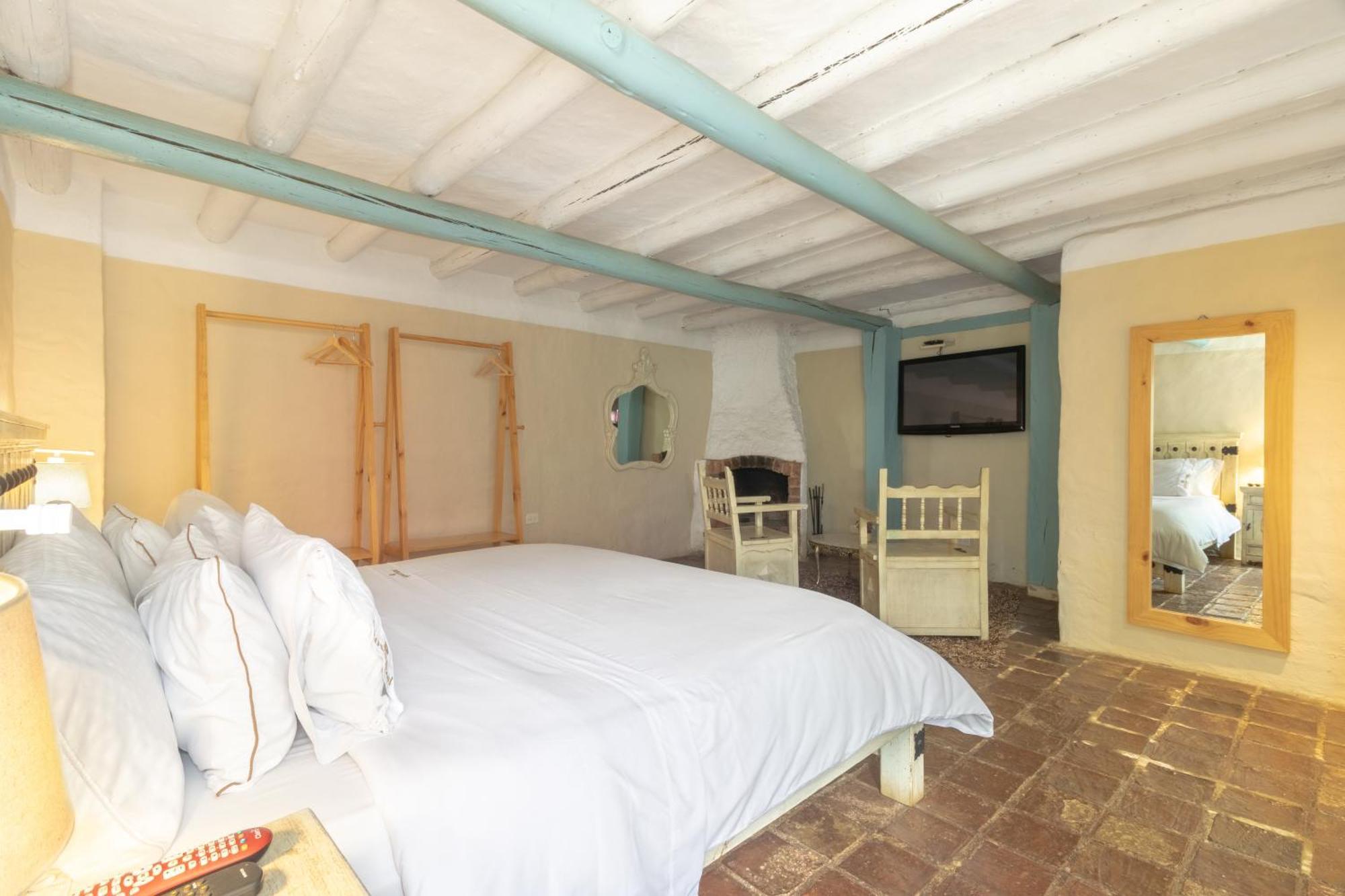 Casa Provenzal Hotel บียาเดเลย์บา ภายนอก รูปภาพ