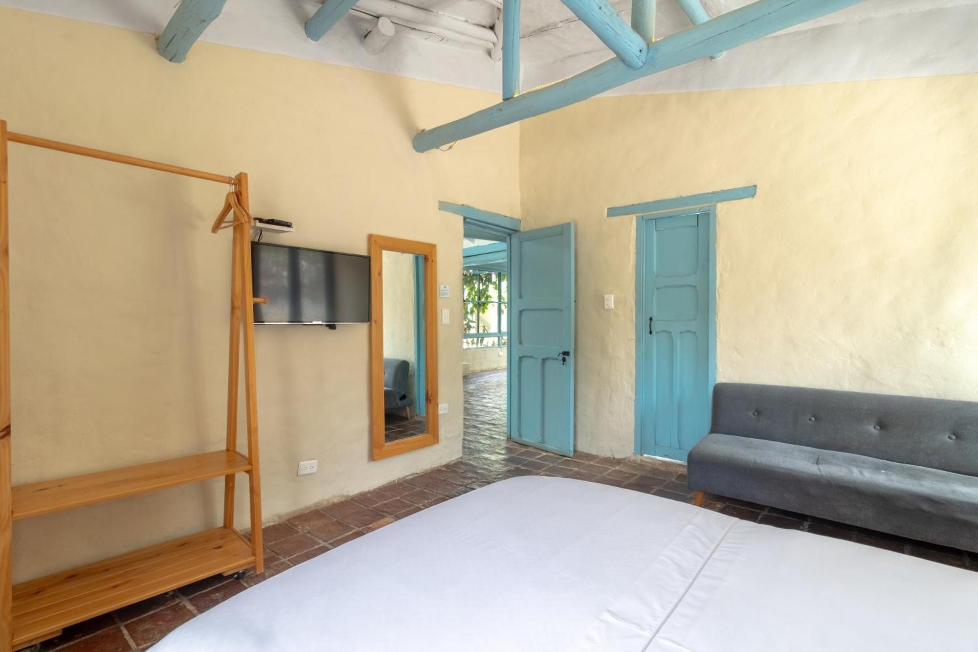 Casa Provenzal Hotel บียาเดเลย์บา ภายนอก รูปภาพ