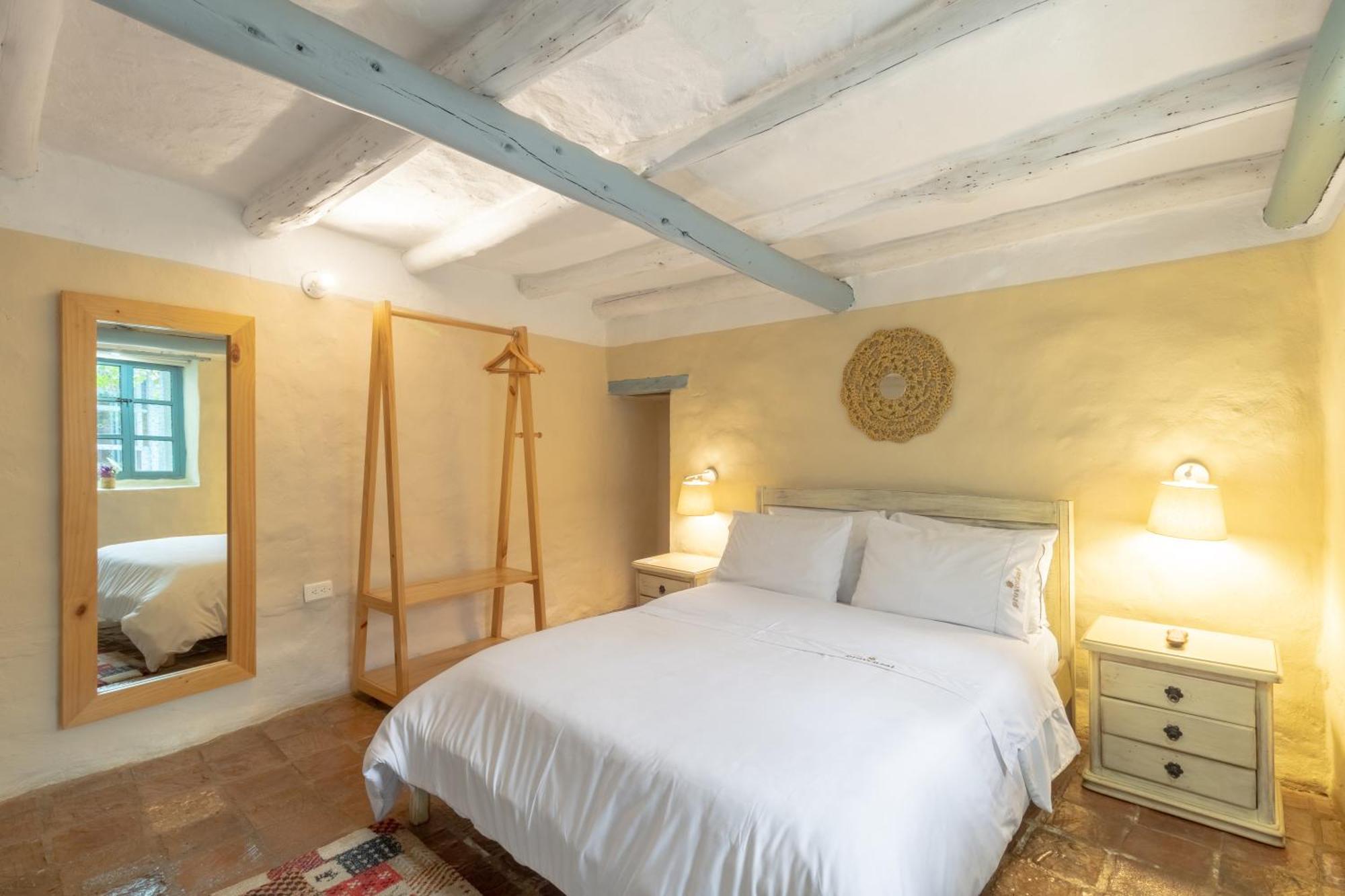 Casa Provenzal Hotel บียาเดเลย์บา ภายนอก รูปภาพ