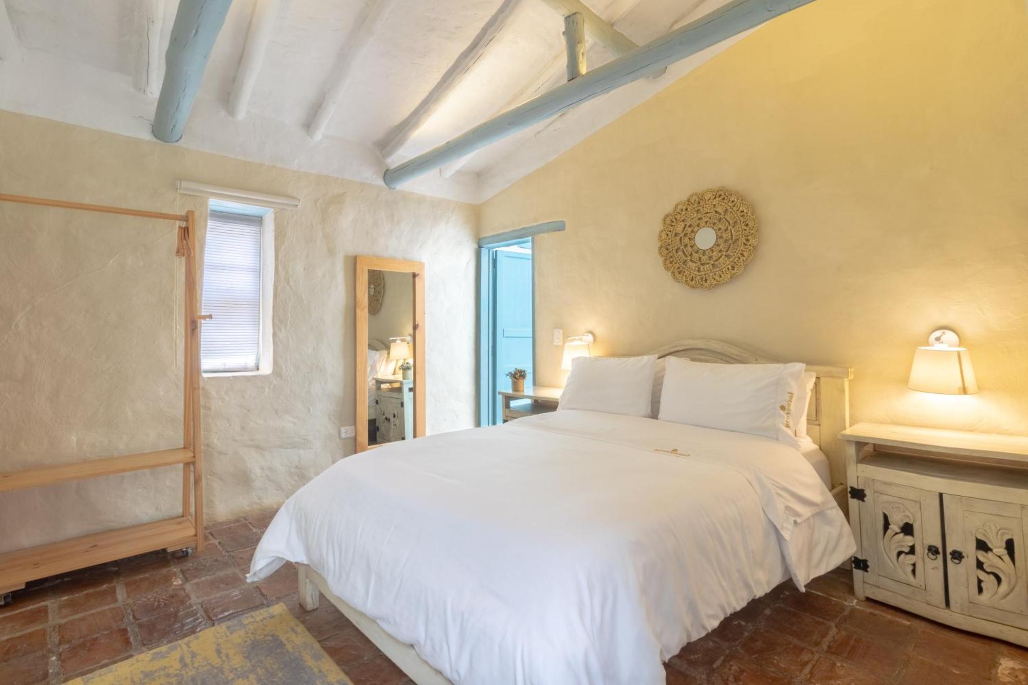 Casa Provenzal Hotel บียาเดเลย์บา ภายนอก รูปภาพ