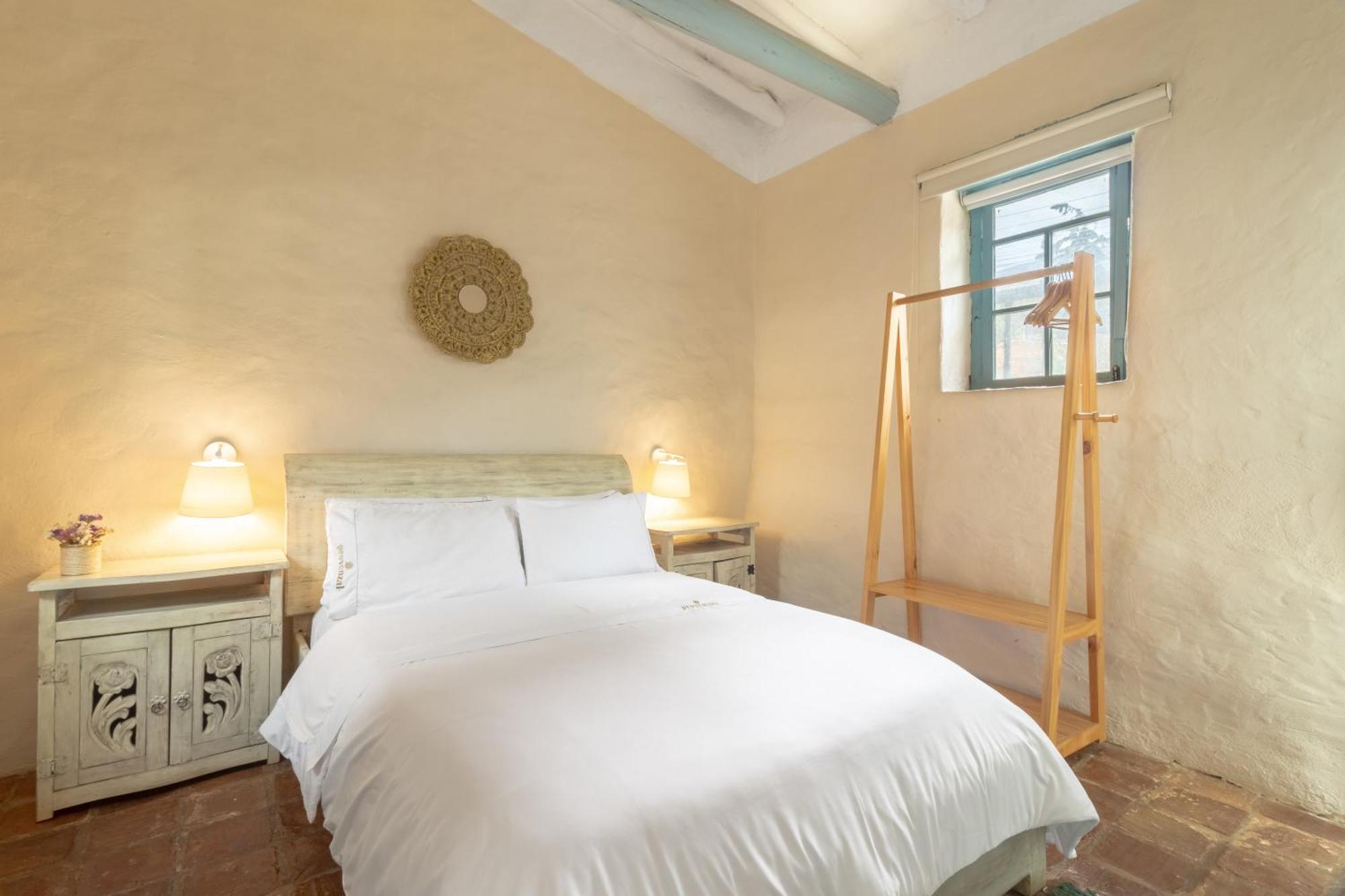Casa Provenzal Hotel บียาเดเลย์บา ภายนอก รูปภาพ