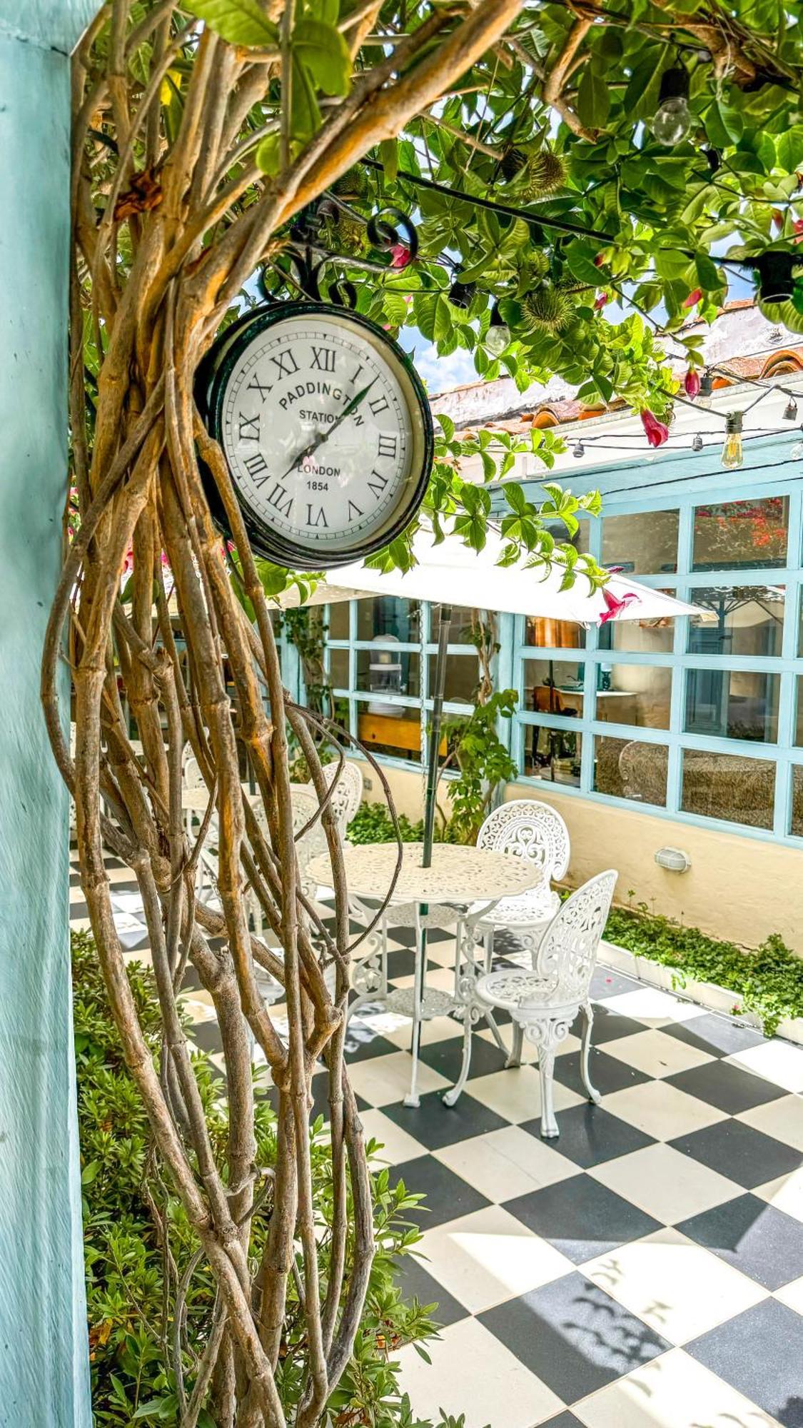 Casa Provenzal Hotel บียาเดเลย์บา ภายนอก รูปภาพ